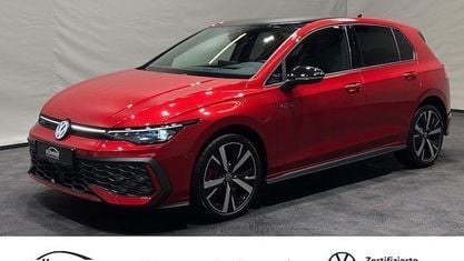 Gebraucht VW Golf VIII Style 272 PS (200 kW) 2025 Rot Limousine