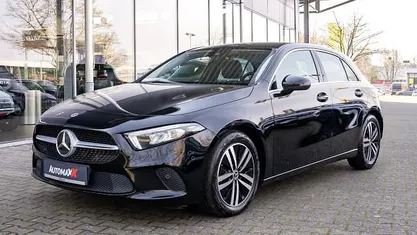 Gebraucht Mercedes A180 Business 116 PS (85 kW) 2022 Schwarz Kleinwagen