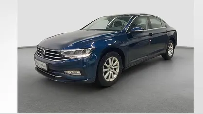 Blau Gebraucht 2021 VW Passat Business Limousine | 22.880 € (Guter Preis)