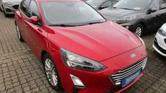 Rot Gebraucht 2021 Ford Focus Titanium X Limousine | 19.450 € (Fairer Preis)