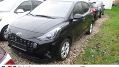 Schwarz Gebraucht 2021 Hyundai i10 Edition 30 Kleinwagen | 11.900 € (Fairer Preis)