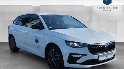 Gebraucht Skoda Scala 150 PS (110 kW) 2026 Moonweiß perleffekt Kleinwagen