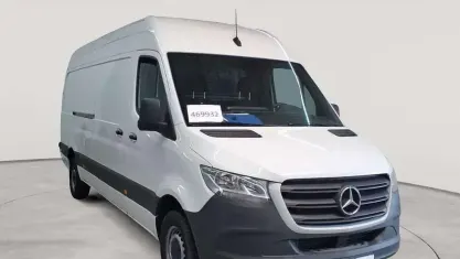 Gebraucht Mercedes Sprinter 170 PS (125 kW) 2024 Arktisweiß Van