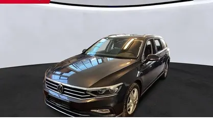 Gebraucht VW Passat Elegance 150 PS (110 kW) 2021 Mangangrau Kombi