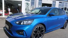 Blau Gebraucht 2020 Ford Focus ST-Line Limousine | 18.390 € (Guter Preis)