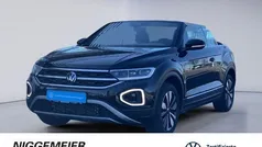 Deep black perleffekt (metallic) Gebraucht 2024 VW T-Roc Cabriolet Move Cabrio | 31.690 € (Fairer Preis)