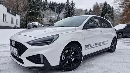 Atlas white Gebraucht 2025 Hyundai i30 N Line Limousine | 26.990 € (Fairer Preis)