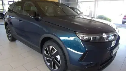 Gebraucht Opel Grandland X 136 PS (100 kW) 2026 Blau (spektrum blau) SUV