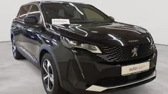 Perla nera schwarz metallic Gebraucht 2023 Peugeot 5008 GT Van / Kleinbus | 29.990 € (Fairer Preis)