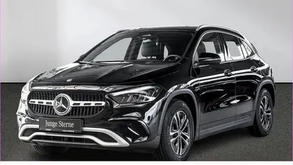 Gebraucht Mercedes GLA200 163 PS (119 kW) 2024 Unilack nachtschwarz SUV