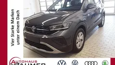 Rauchgrau (metallic) Gebraucht 2024 VW T-Cross Life SUV | 25.250 € (Fairer Preis)