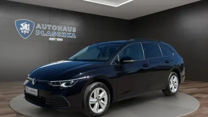 Gebraucht VW Golf VIII Life 116 PS (85 kW) 2021 Deep black perleffekt (schwarz)