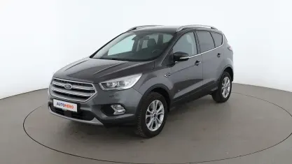 Gebraucht Ford Kuga Titanium 182 PS (133 kW) 2017 Grau SUV