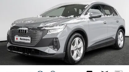 Gebraucht Audi Q4 e-tron Basis 125 kW (170 PS) 2022 Grau SUV