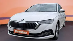 Weiß Gebraucht 2023 Skoda Octavia Style Kombi | 24.530 € (Fairer Preis)
