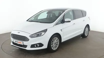 Weiß Gebraucht 2019 Ford S-MAX Titanium Van / Kleinbus | 20.440 € (Fairer Preis)