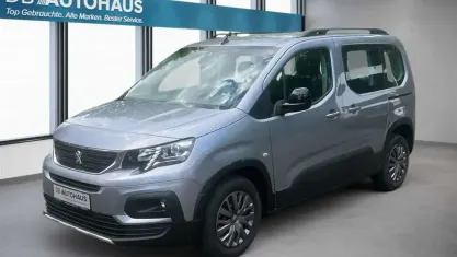 Gebraucht Peugeot Rifter Allure 110 PS (80 kW) 2023 Silber Van / Kleinbus