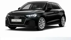 Schwarz / mythosschwarz (metallic) Gebraucht 2025 Audi A1 Sportback Advanced Kleinwagen | 24.890 € (Fairer Preis)