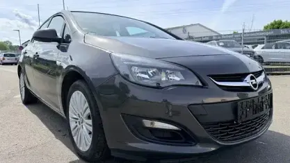 Occasion Opel Astra Active 116 ch (85 kW) 2013 Gris Berline