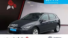 Gebraucht 2024 VW Golf VIII Life Limousine | 27.749 € (Fairer Preis)