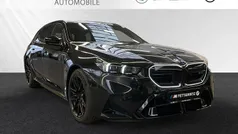 Saphirschwarz metallic Neu 2025 BMW M5 Performance Kombi | 133.990 € (Superpreis)