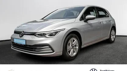 Gebraucht VW Golf VIII Life 116 PS (85 kW) 2023 Silber Limousine