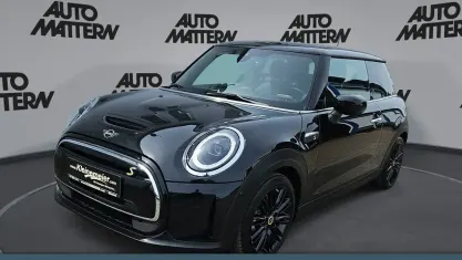 Begagnad Mini Cooper SE 135 kW (184 HK) 2023 Svart Halvkombi