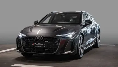 Neu Audi A6 Ambiente 367 PS (269 kW) 2026 Grau Kombi
