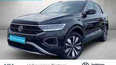 Deep black perleffekt Gebraucht 2023 VW T-Roc Move SUV | 23.440 € (Fairer Preis)