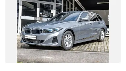 Gebraucht BMW 320 Sport Line 190 PS (139 kW) 2023 Kombi