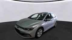 Silber Gebraucht 2023 VW Golf VIII Life Limousine | 23.290 € (Fairer Preis)