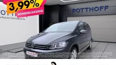 Grau Gebraucht 2022 VW Touran Comfortline Van / Kleinbus | 22.477 € (Fairer Preis)