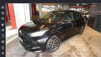 Mysticschwarz mica Gebraucht 2022 Toyota Yaris Hybrid Team Kleinwagen | 18.490 € (Fairer Preis)