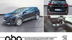 Schwarz Gebraucht 2023 Peugeot 5008 Active Van / Kleinbus | 24.860 € (Guter Preis)