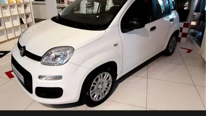 Neu Fiat Panda Icon 65 PS (47 kW) 2026 Weiß Kleinwagen