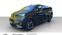 Grau Gebraucht 2024 Opel Zafira Life Van | 38.940 € (Guter Preis)