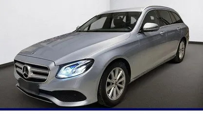 Silber Gebraucht 2017 Mercedes E220 Avantgarde Limousine | 24.990 € (Superpreis)