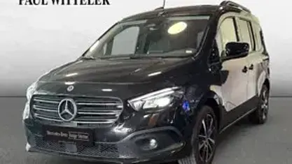 Gebraucht Mercedes T180 Progressive 131 PS (96 kW) 2023 Loparitschwarz Van / Kleinbus