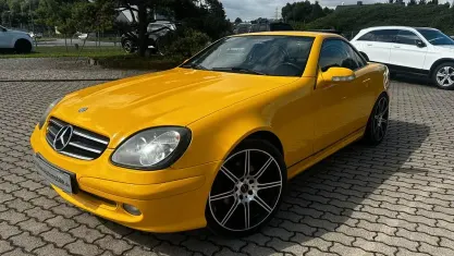 Gebraucht Mercedes SLK200 163 PS (119 kW) 2000 Gelb Cabrio
