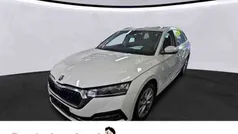 Weiss Gebraucht 2023 Skoda Octavia Style Kombi | 24.222 € (Fairer Preis)