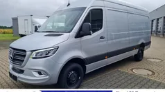 Lackfarbe iridiumsilber mb 9775 Gebraucht 2024 Mercedes Sprinter Van | 62.118 € (Fairer Preis)