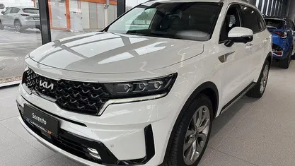 Weiss Gebraucht 2022 Kia Sorento Platinum SUV | 38.490 € (Fairer Preis)