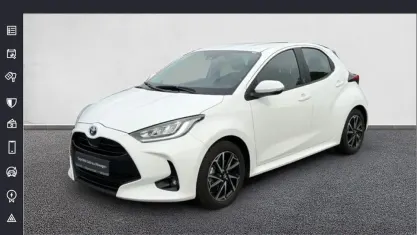 Gebraucht Toyota Yaris Hybrid Team 116 PS (85 kW) 2022 Weiß Limousine