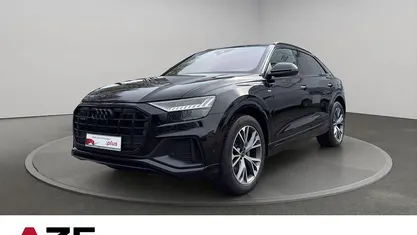 Second-hand Audi Q8 S-Line 286 CP (210 kW) 2023 Negru SUV
