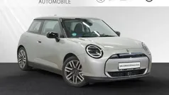 Gebraucht 2024 Mini Cooper Kleinwagen | 27.888 € (Fairer Preis)