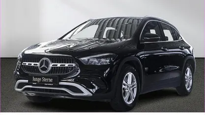 Gebraucht Mercedes GLA200 Advanced 163 PS (119 kW) 2024 Unilack nachtschwarz SUV