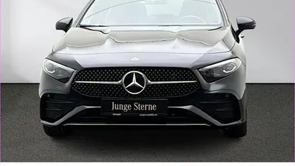Gebraucht Mercedes A200 AMG 163 PS (119 kW) 2025 Limousine