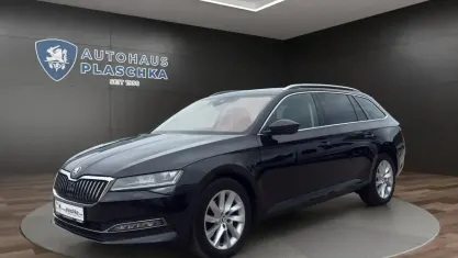 Gebraucht Skoda Superb Style 150 PS (110 kW) 2023 Schwarzmagic perleffekt Kombi