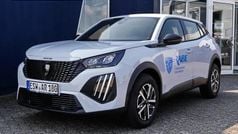 Weiß Gebraucht 2025 Peugeot 2008 Style SUV | 24.450 € (Fairer Preis)