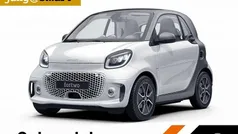 Weiß Gebraucht 2024 Smart ForTwo Electric Drive Exclusive Kleinwagen | 15.900 € (Fairer Preis)